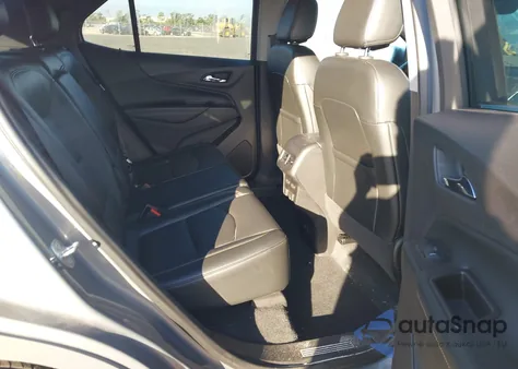 2018 Chevrolet Equinox Premier z USA, uszkodzony, nr VIN 3GNAXVEV3JS620540